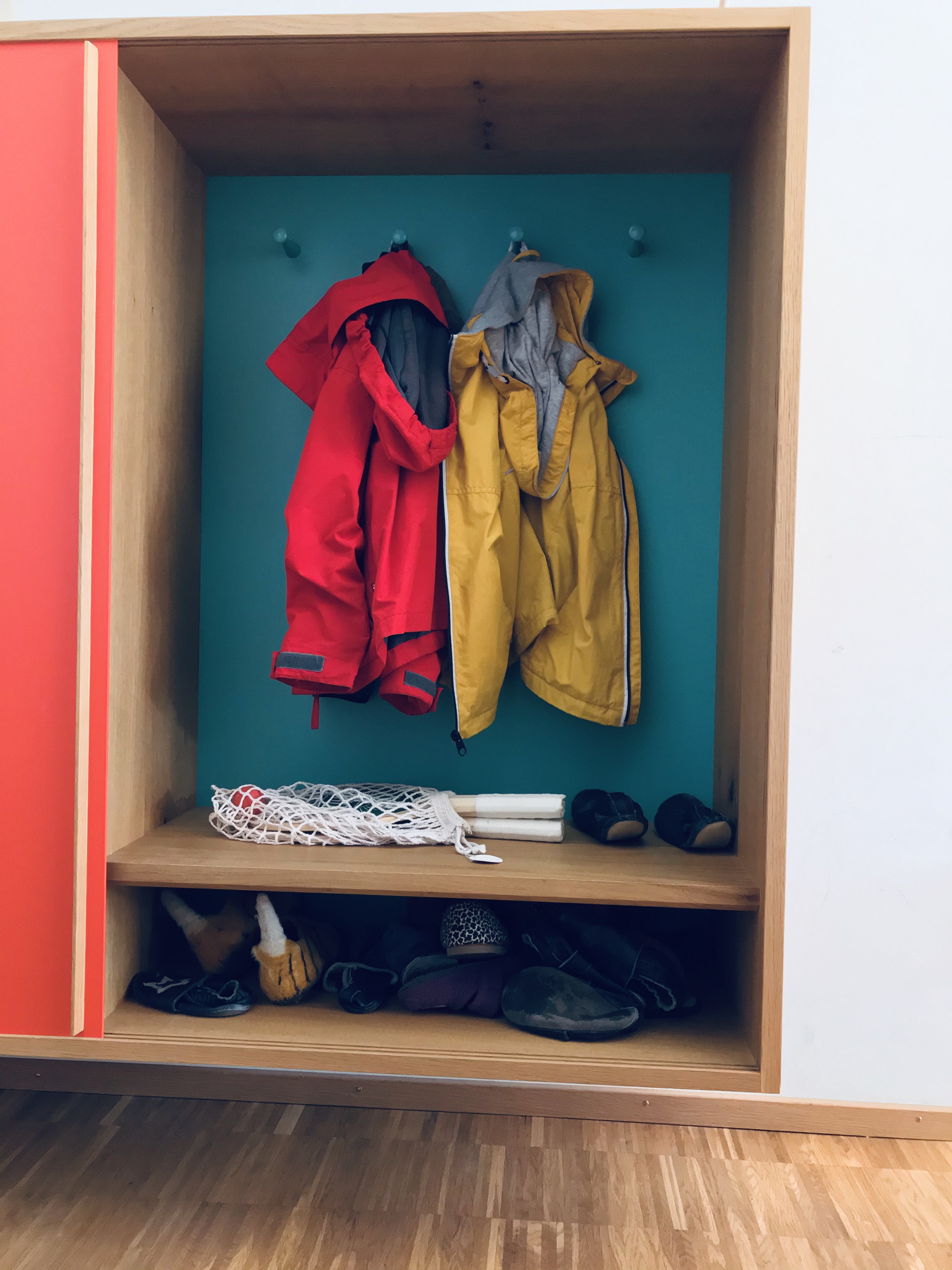 Elephant Studio   ­