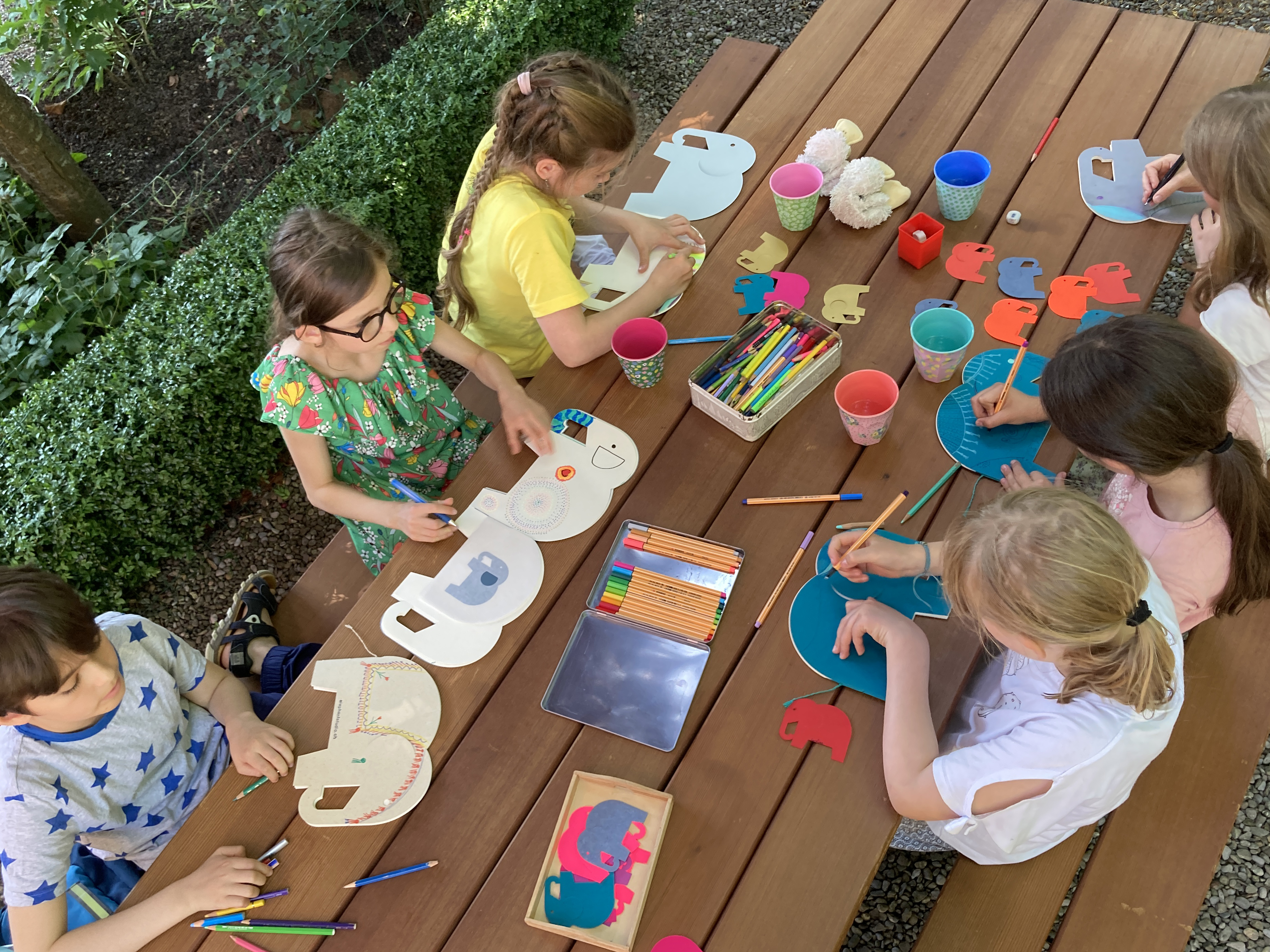 Elephant Studio   ­